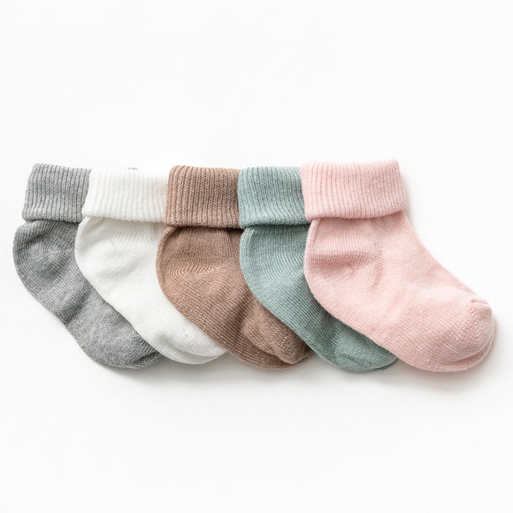 5 socks 0/3-3/6 m