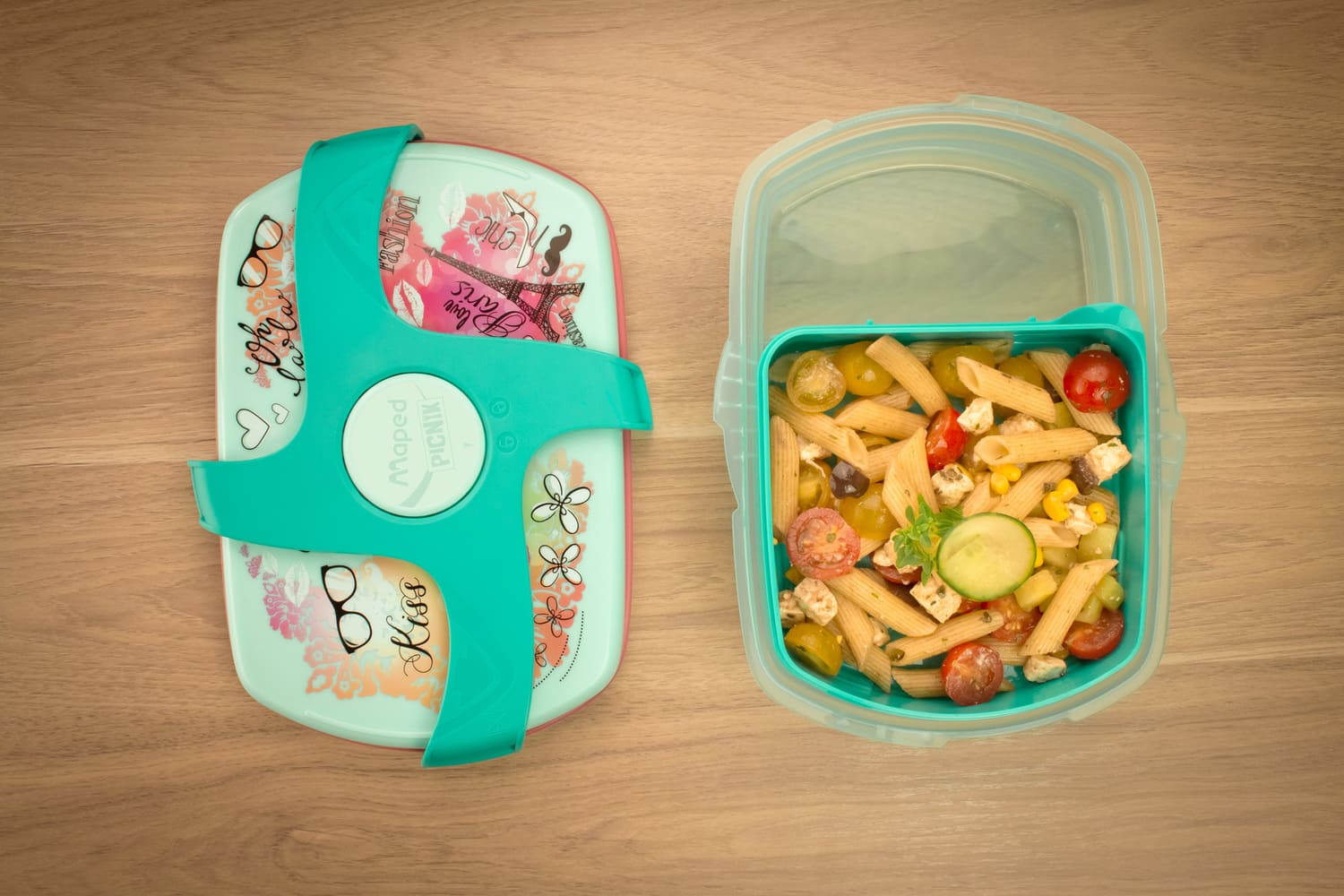 https://www.mommyandme.online/cdn/shop/files/maped-picnik-kids-concept-lunch-boxes-concept-kids-lunch-box-paris-fashion-4.jpg?v=1689843480